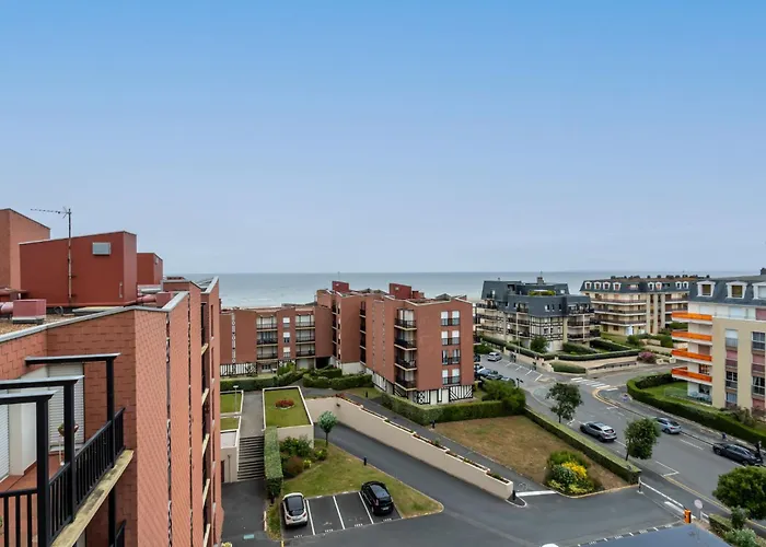2000-7 By Interhome Apartament Cabourg